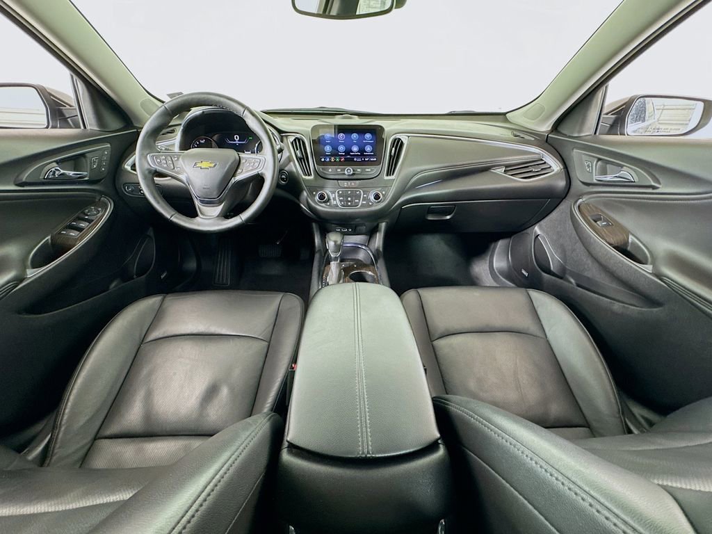 Used 2024 Chevrolet Malibu LT FWD image 25