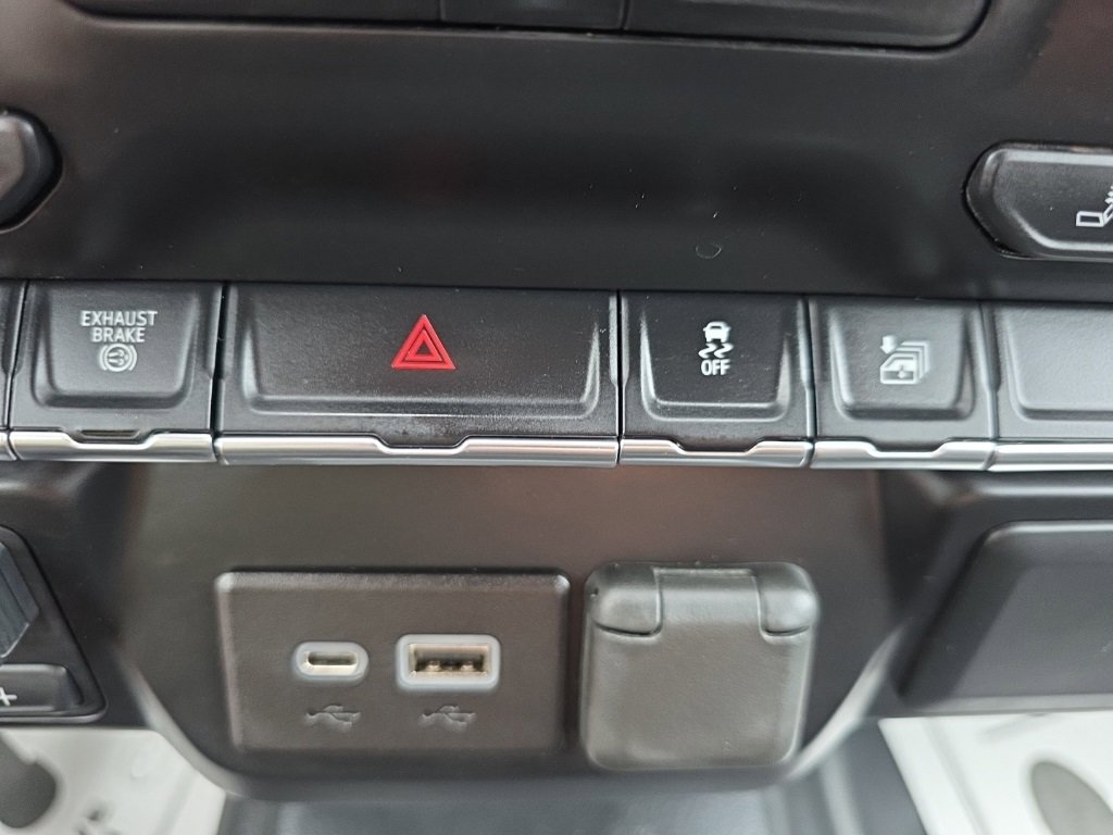Used 2022 Chevrolet Silverado 2500 LT w/ Convenience Package image 30