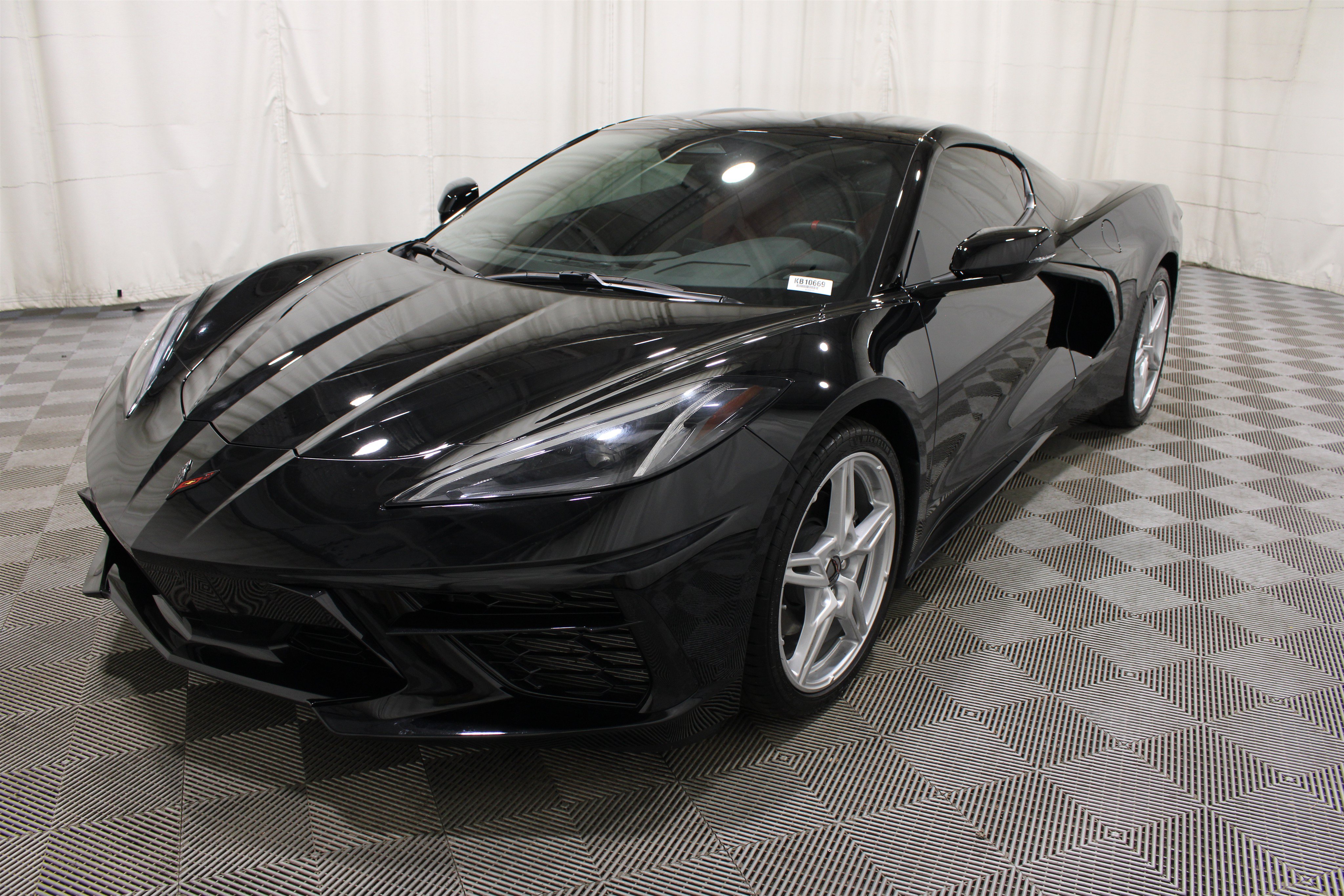 Used 2025 Chevrolet Corvette Stingray Coupe w/ 1LT RWD image 33