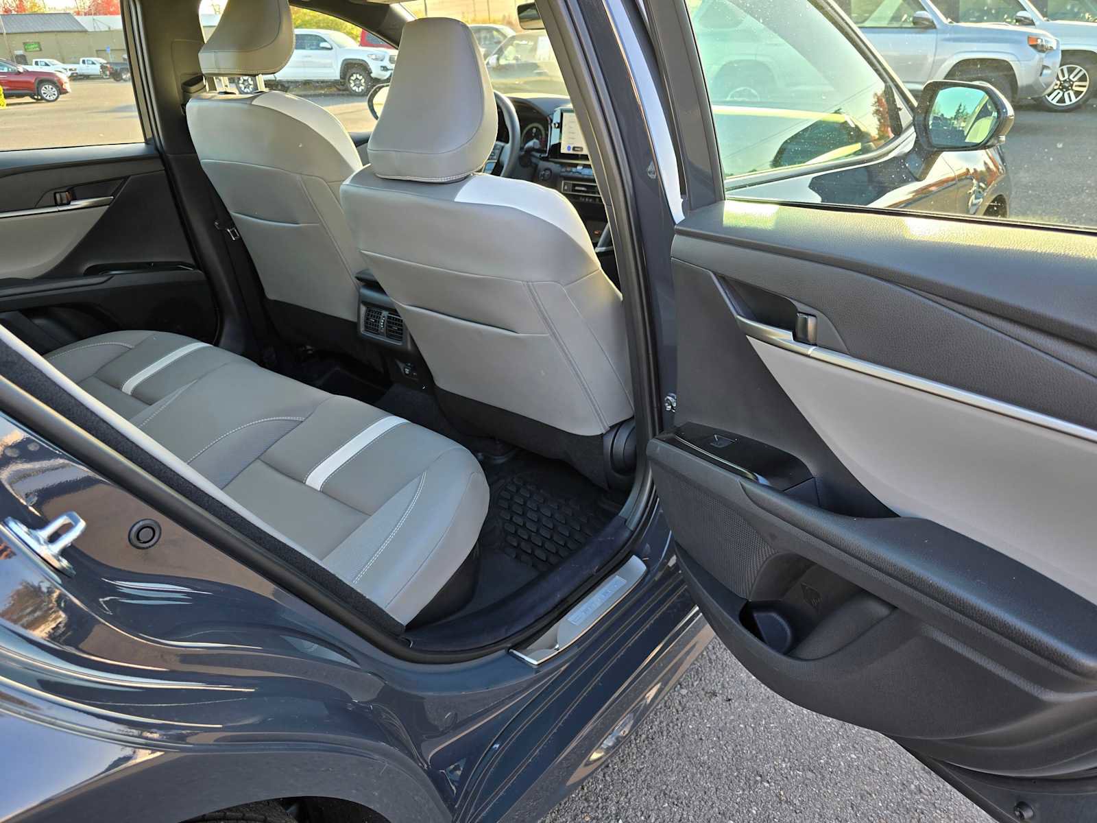 Certified 2025 Toyota Camry SE image 15