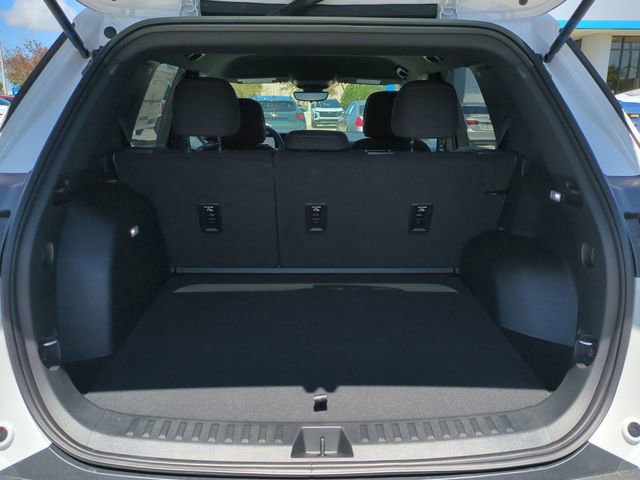 New 2026 Chevrolet Equinox LT w/ Safety and Technology Package image 12