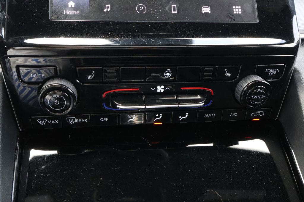 Used 2023 Jeep Grand Cherokee Altitude image 29