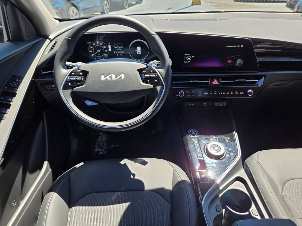 Certified 2024 Kia Niro Wind w/ Wind Preserve Package FWD image 19