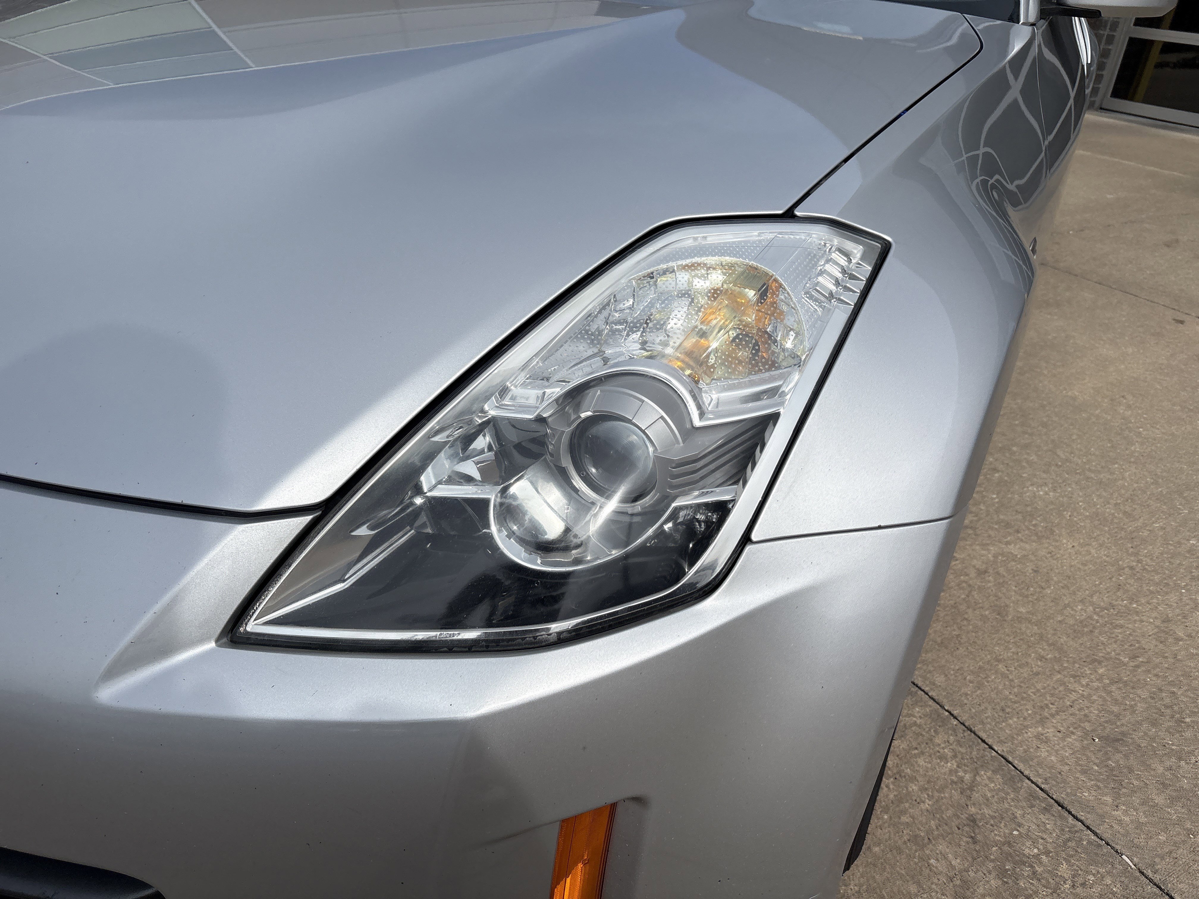 Used 2008 Nissan 350Z Touring RWD image 6