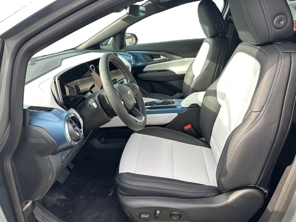 New 2026 Chevrolet Equinox EV LT image 9