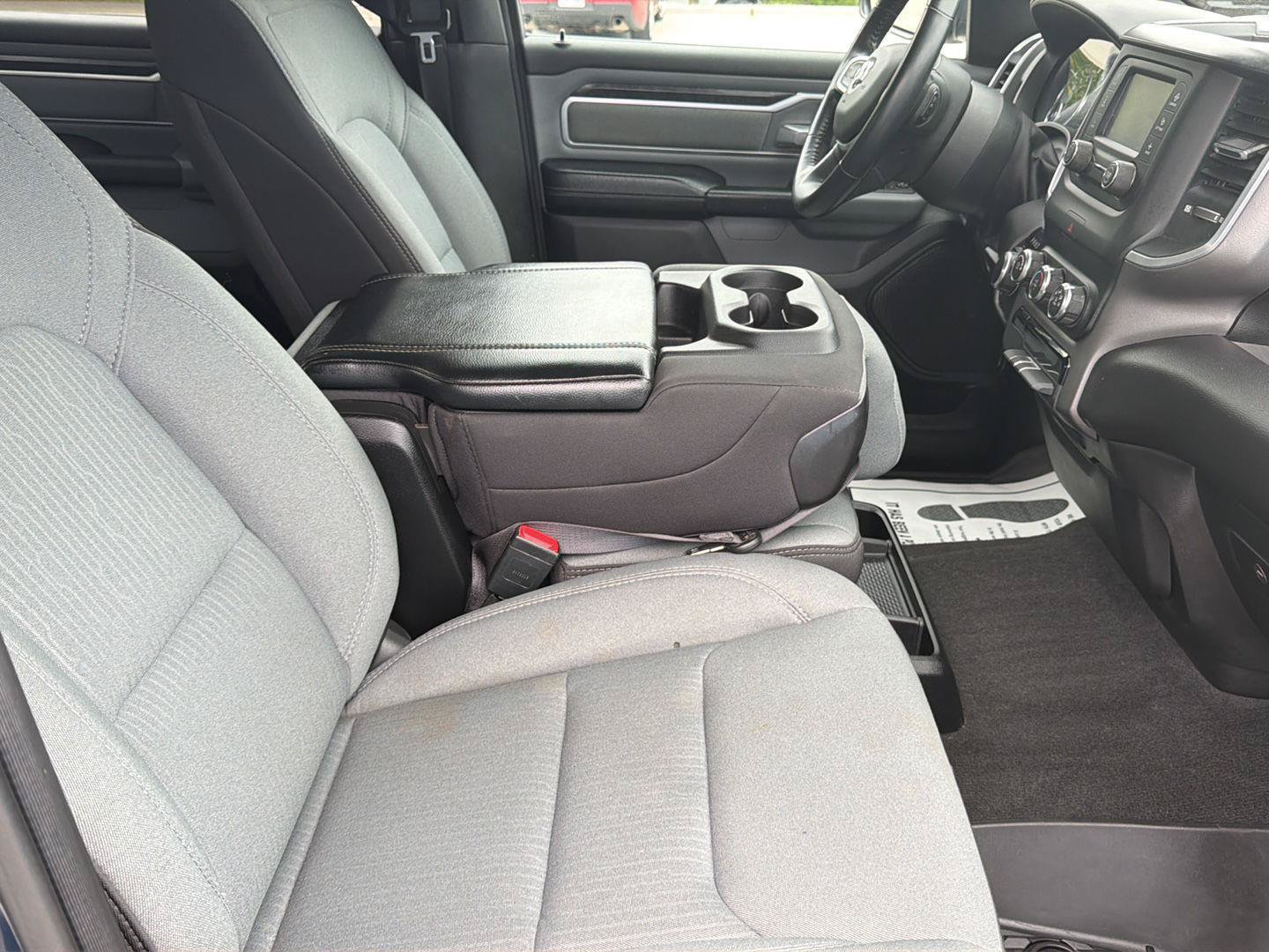 Used 2022 RAM 1500 Big Horn AWD/4WD image 27