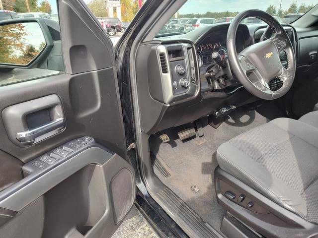 Used 2018 Chevrolet Silverado 1500 LT w/ All Star Edition AWD/4WD image 11