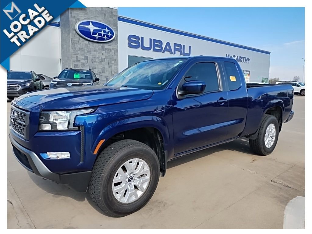 Used 2022 Nissan Frontier SV image 2