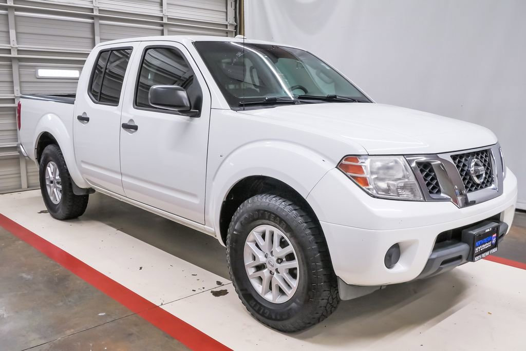 Used 2016 Nissan Frontier SV RWD image 5