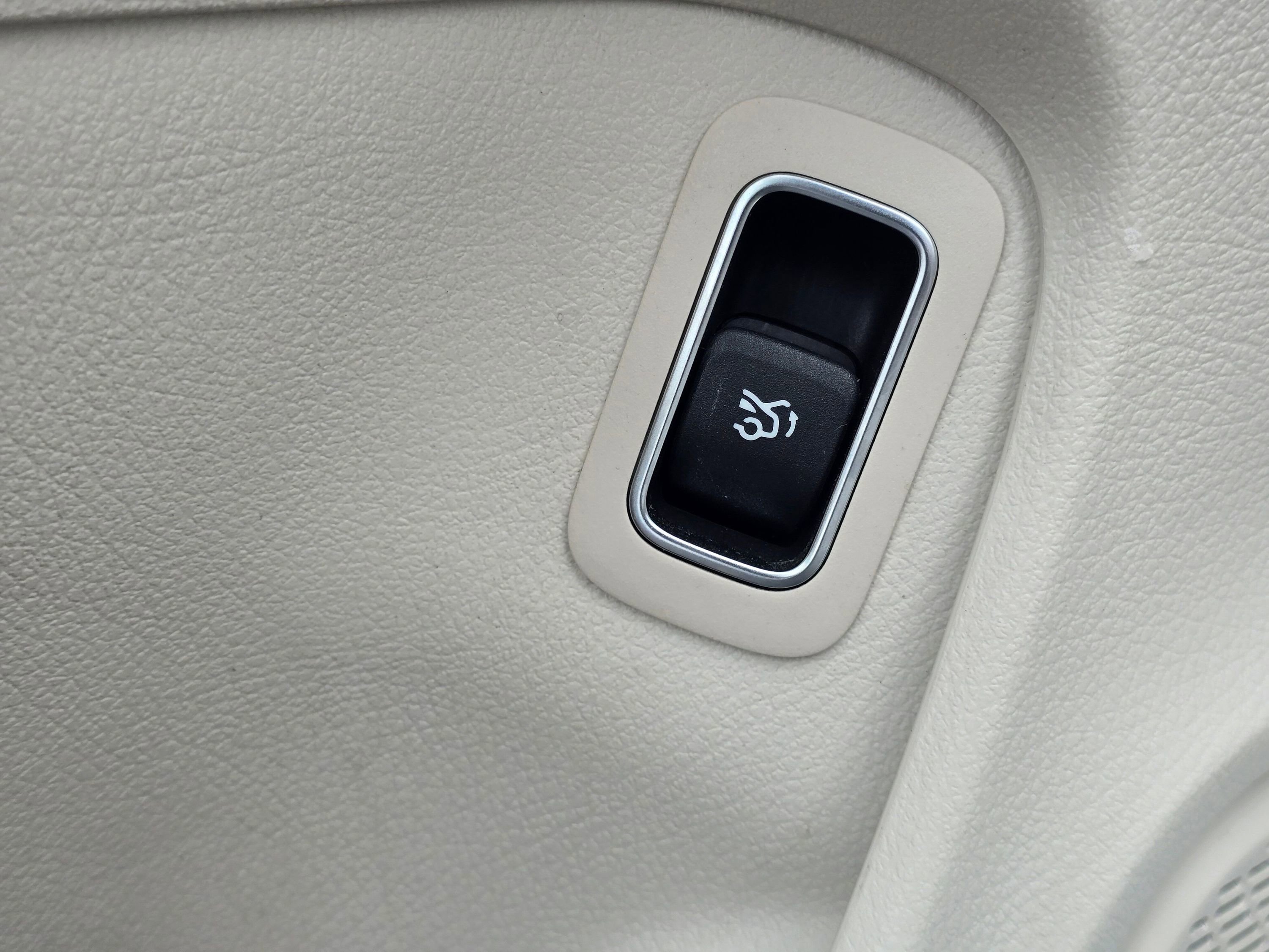 Used 2025 Mercedes-Benz CLA 250 4MATIC image 37