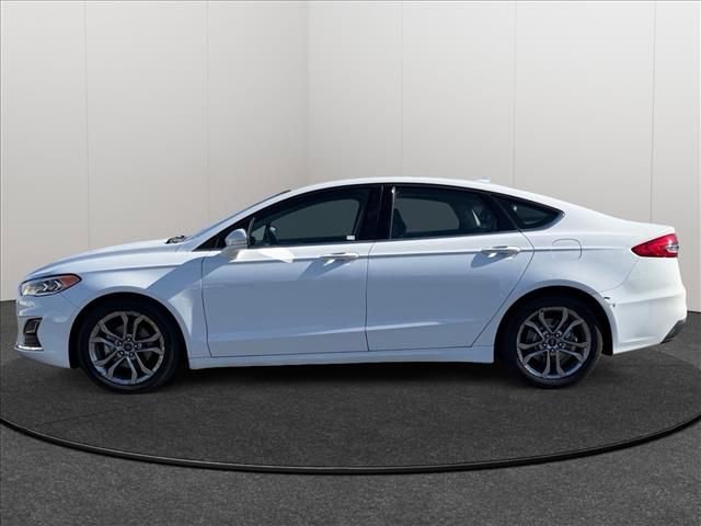Used 2020 Ford Fusion SEL FWD image 3
