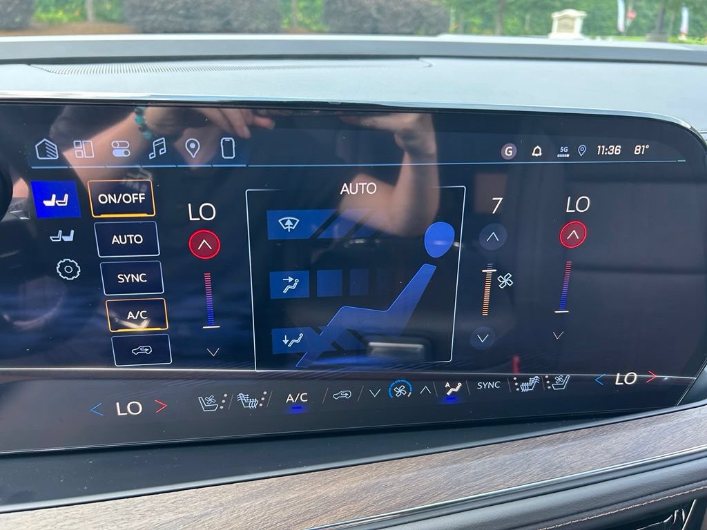 New 2026 Chevrolet Tahoe High Country AWD/4WD image 32