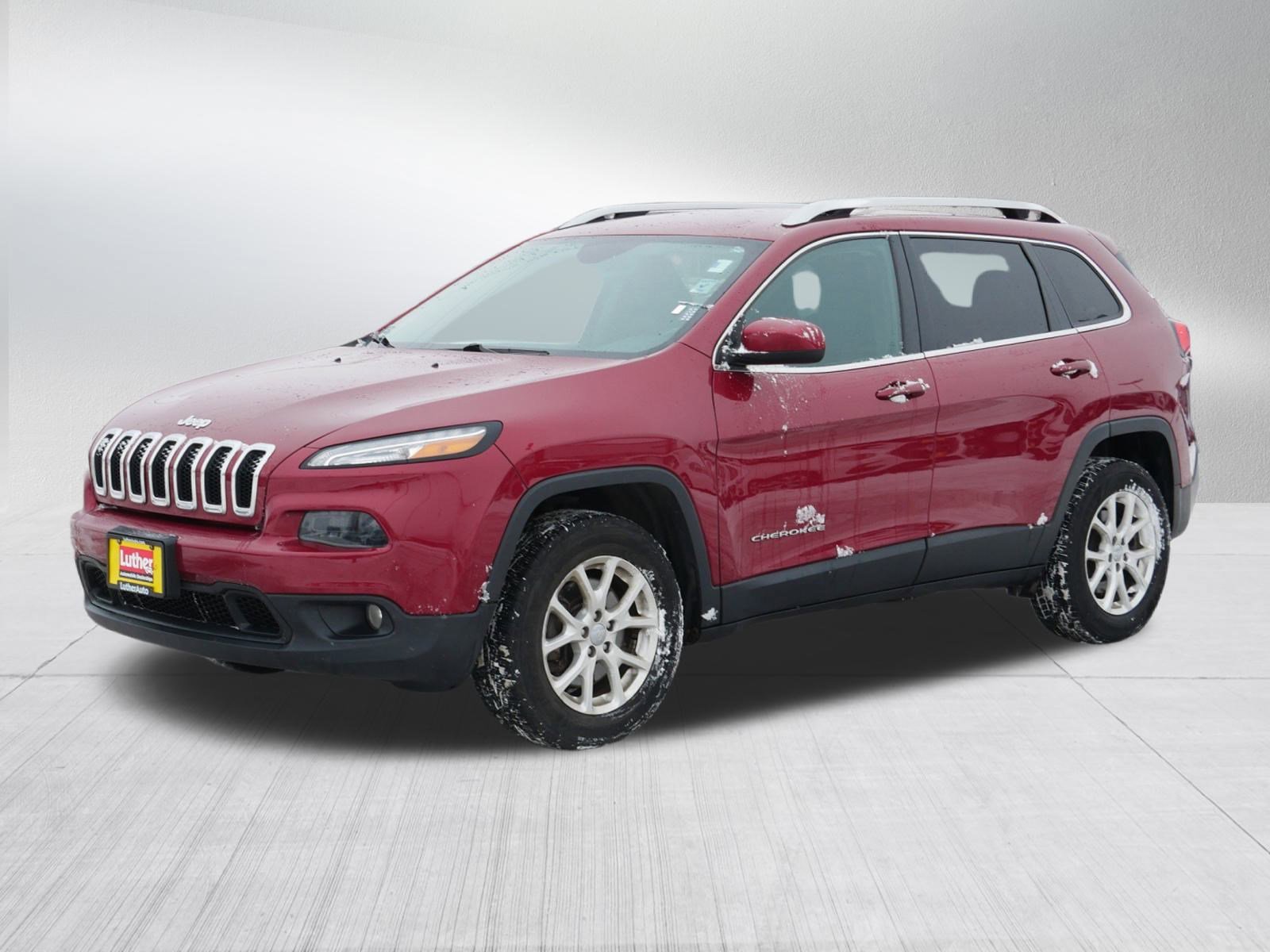 Used 2017 Jeep Cherokee Latitude image 3