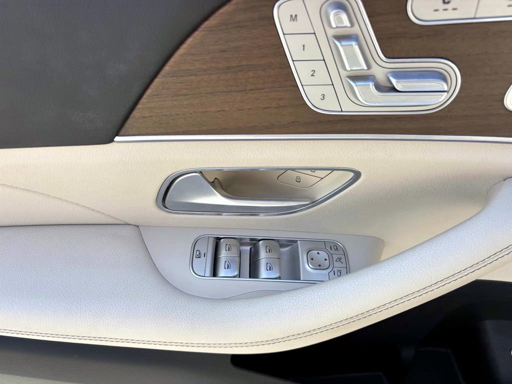 Used 2023 Mercedes-Benz GLE 350 4MATIC image 13