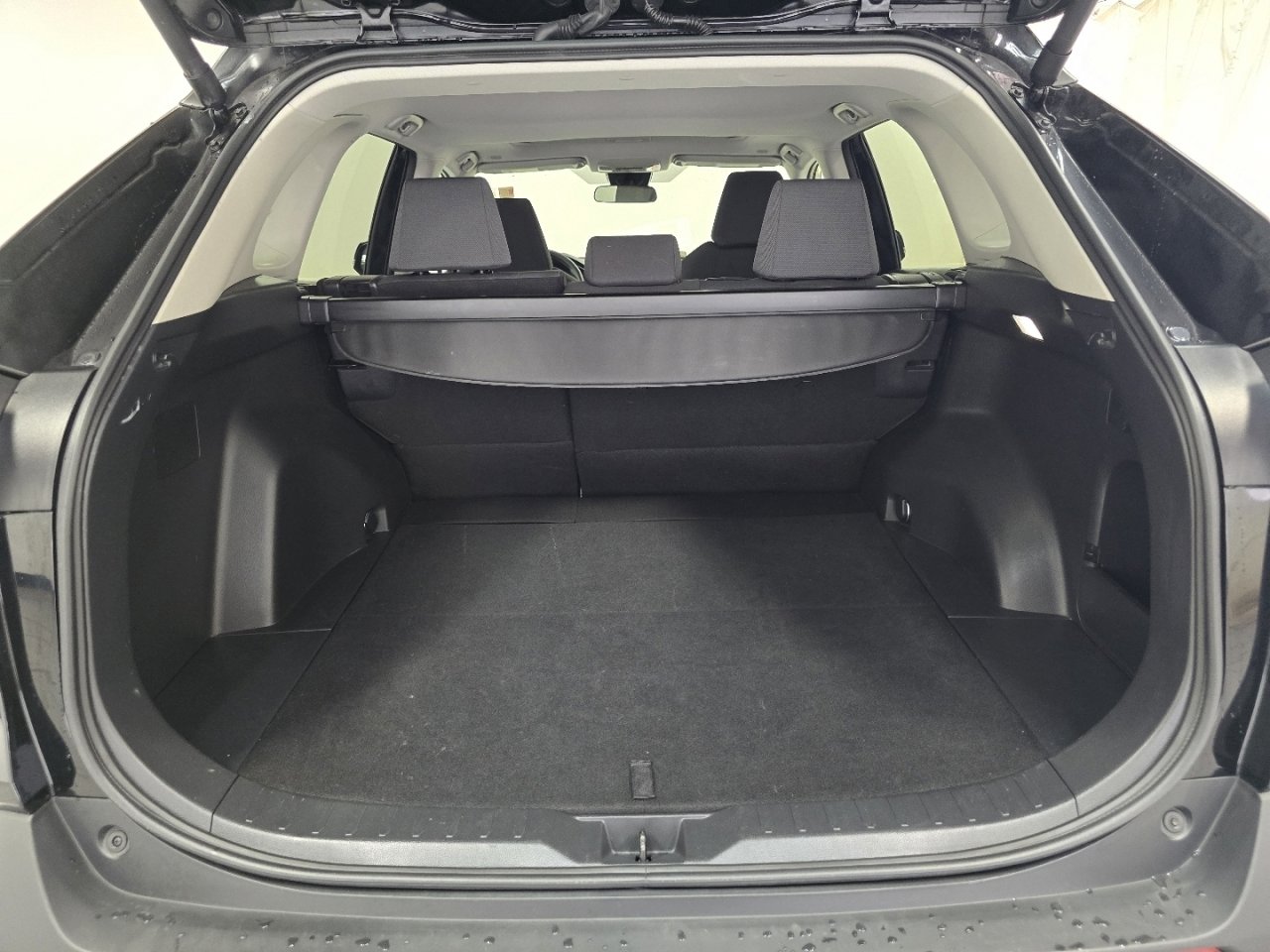 Certified 2025 Toyota RAV4 XLE w/ Convenience Package image 17