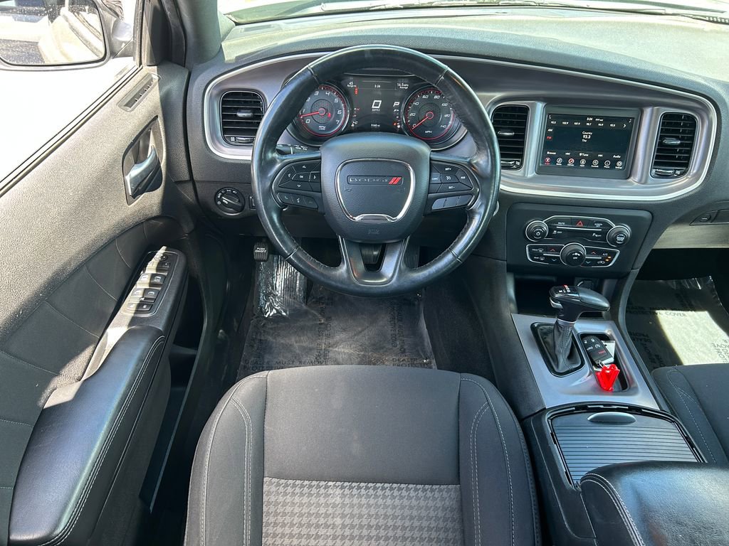 Used 2019 Dodge Charger SXT w/ Blacktop Package RWD image 27