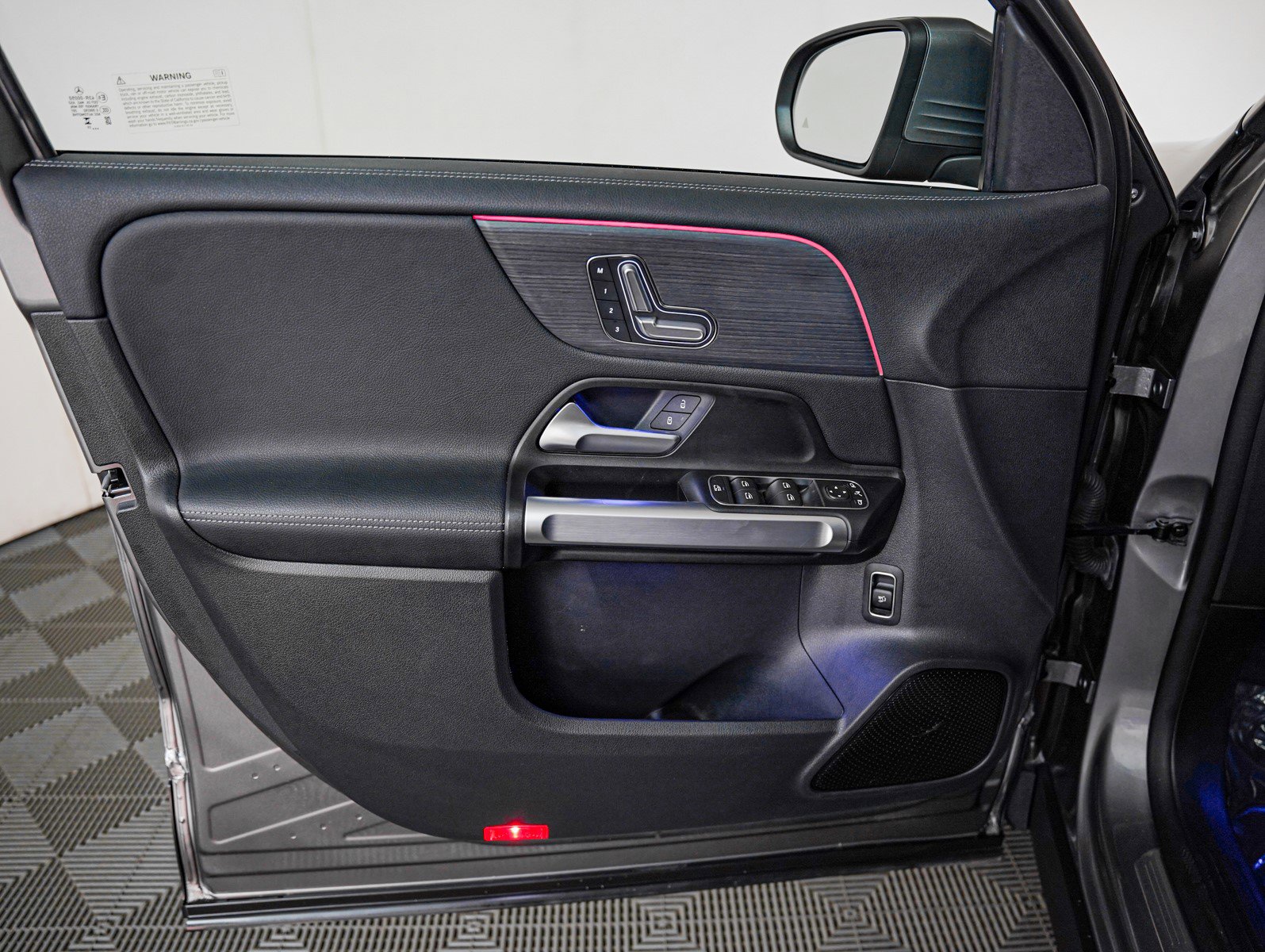 Certified 2023 Mercedes-Benz EQB 250+ w/ Exclusive Package image 23