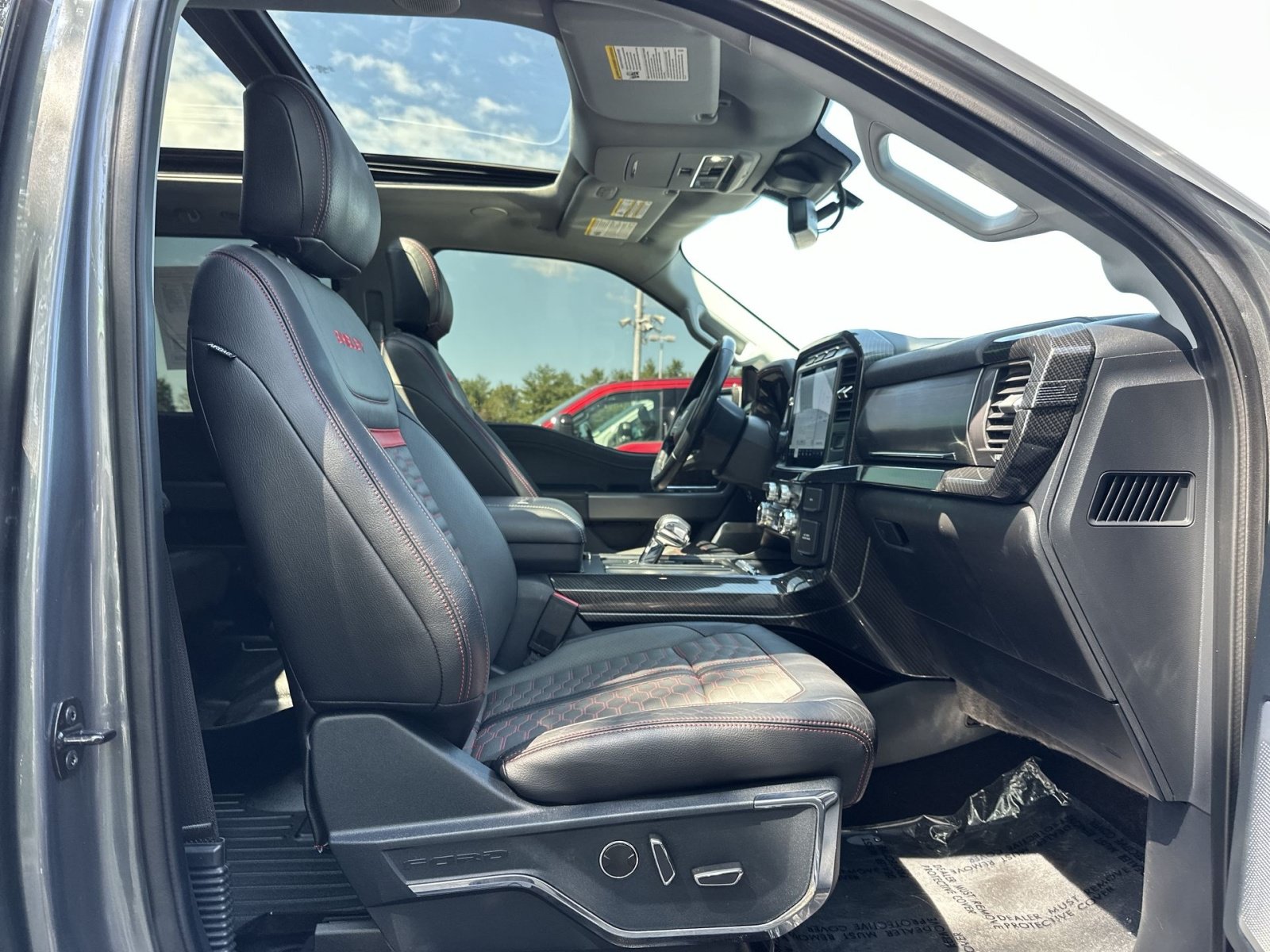 Used 2021 Ford F150 Lariat w/ Equipment Group 502A High AWD/4WD image 28