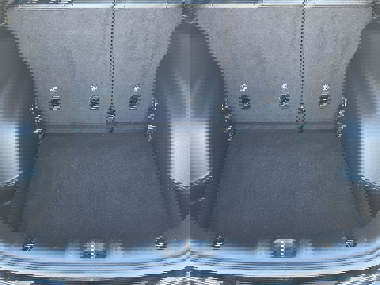 Used 2024 Jeep Compass Latitude image 14