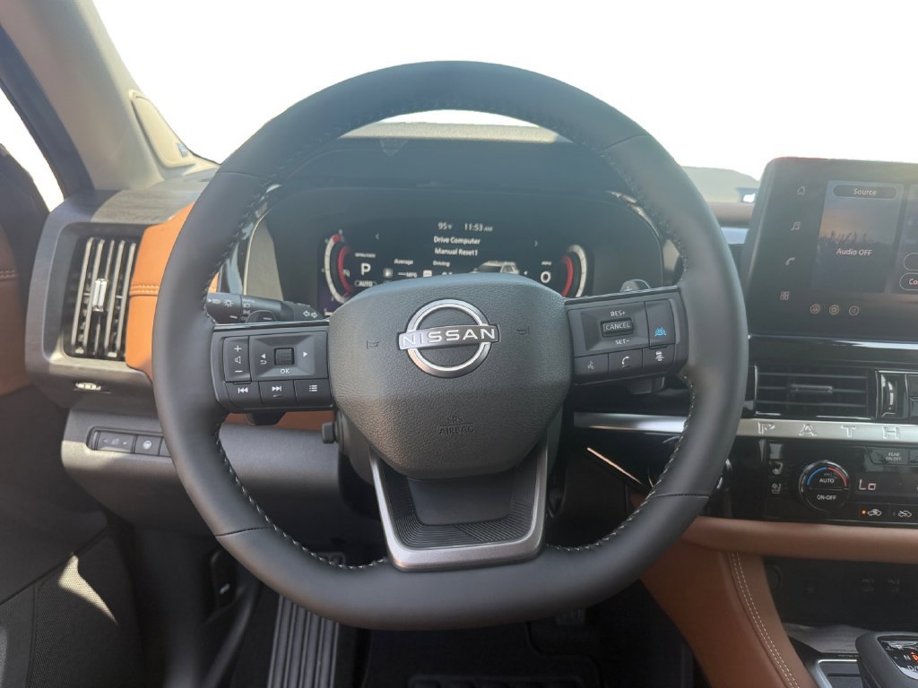 New 2026 Nissan Pathfinder Platinum AWD/4WD image 13