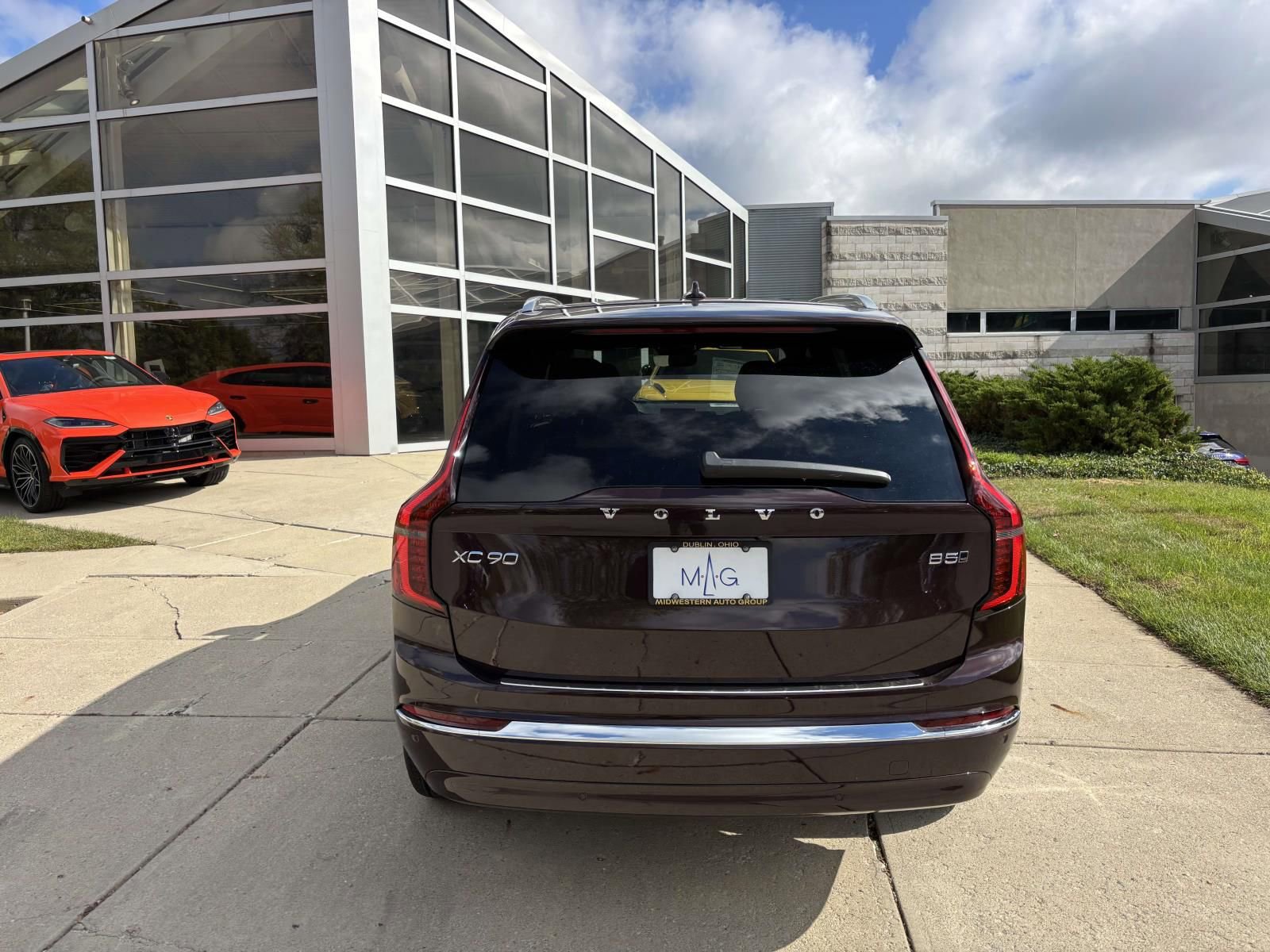 Used 2026 Volvo XC90 B5 Core w/ Protection Package Premier AWD/4WD image 6
