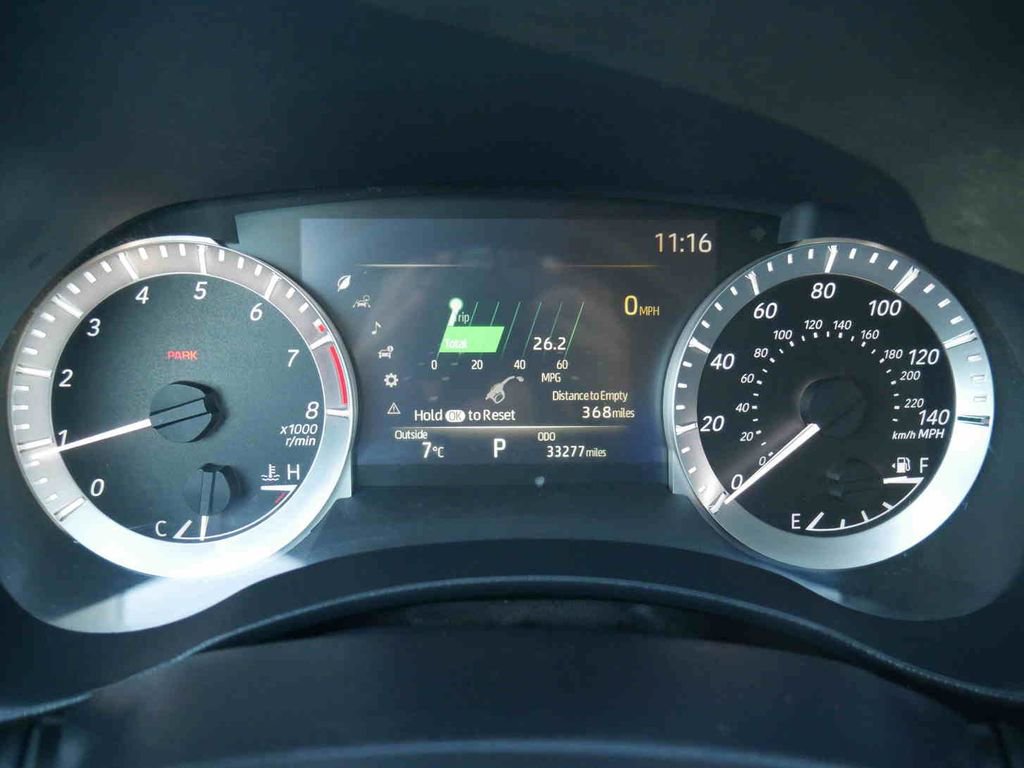 Used 2024 Toyota Highlander LE image 40