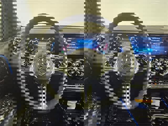 Certified 2025 Mercedes-Benz GLB 250 4MATIC image 23