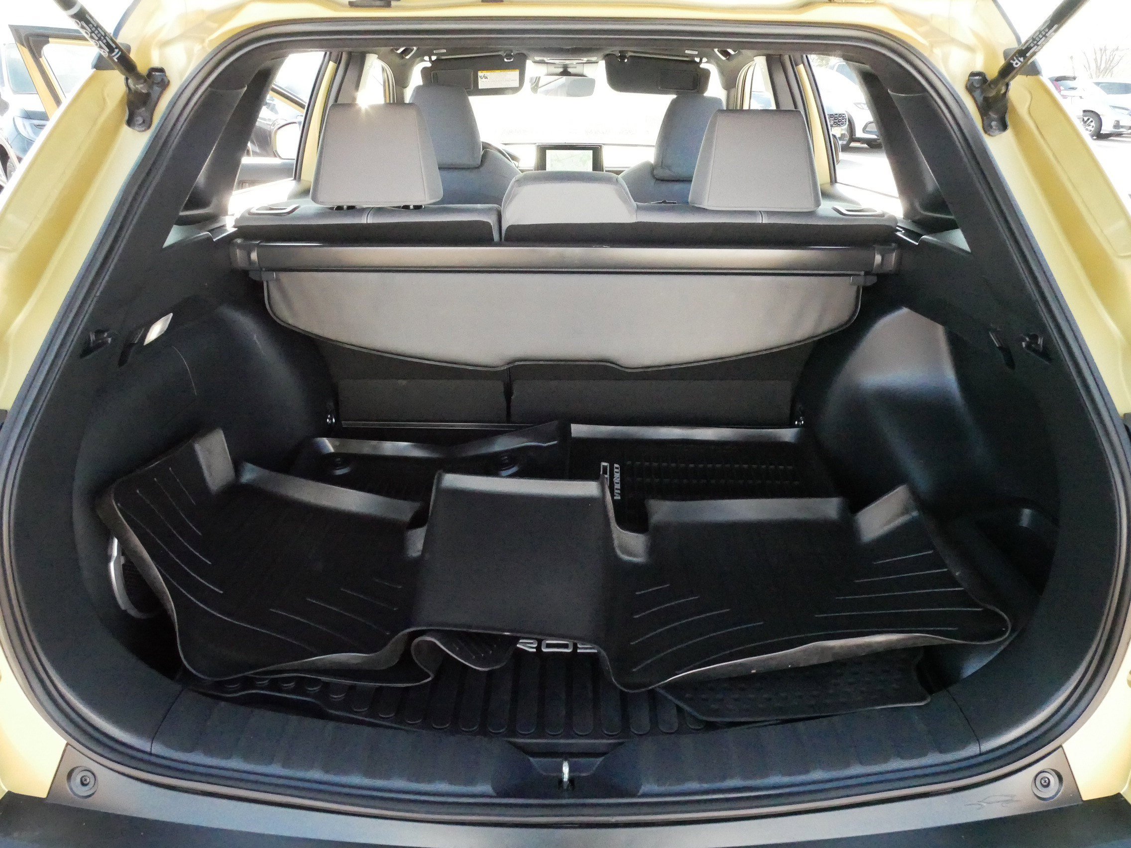 Used 2024 Toyota Corolla Cross SE w/ Moonroof Package AWD/4WD image 20