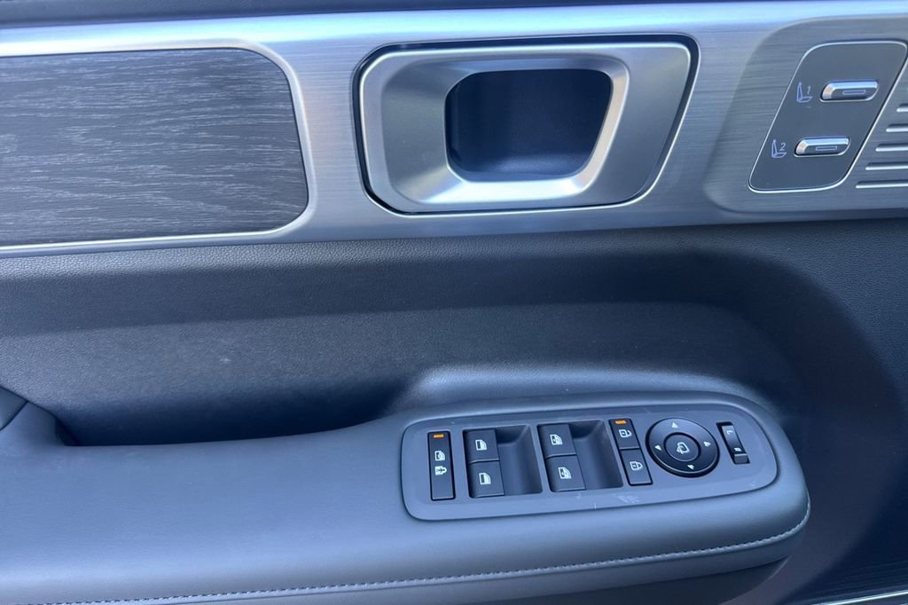 New 2026 Hyundai Santa Fe Limited image 8