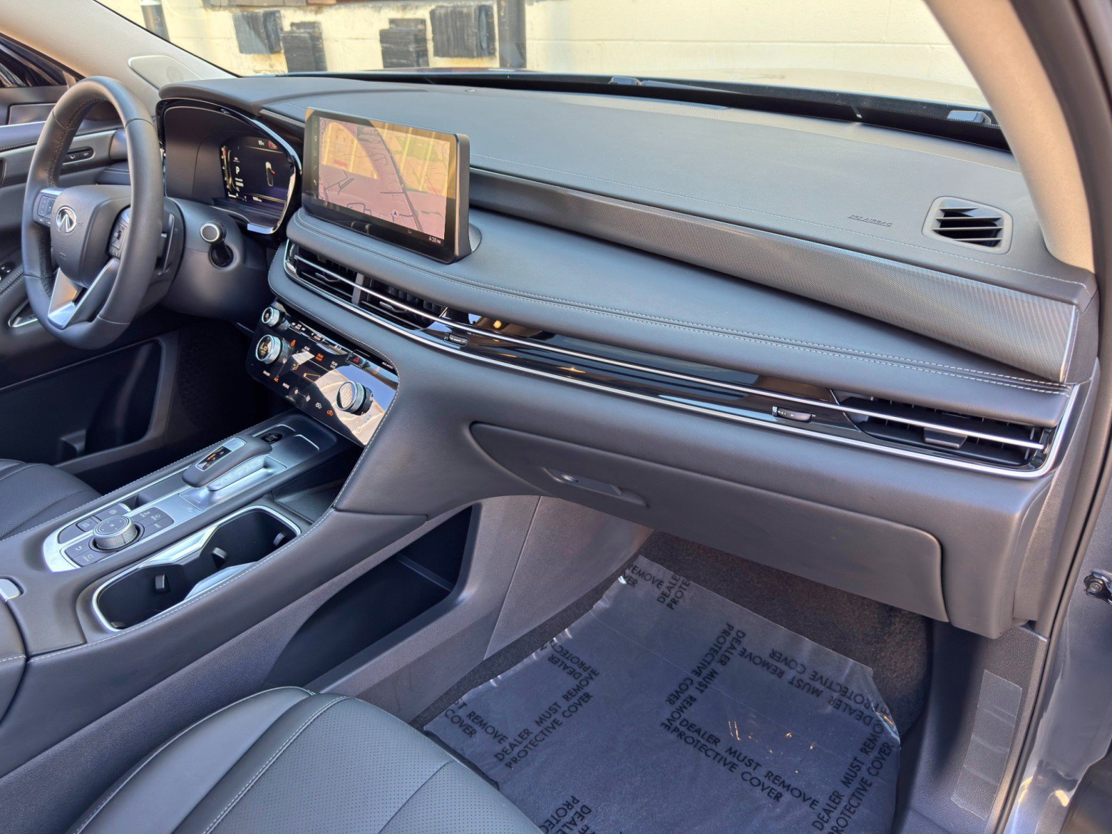 Used 2026 INFINITI QX60 Luxe w/ Cargo Package FWD image 15