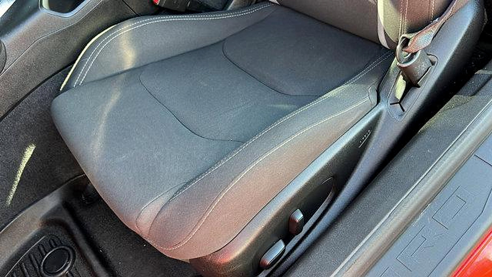 Used 2018 Chevrolet Camaro LT image 12