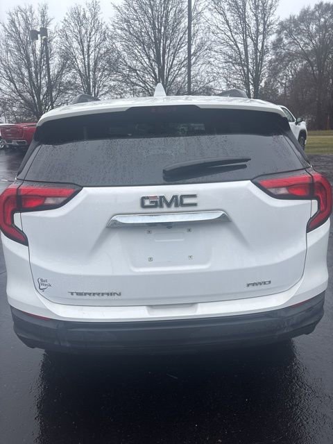 Used 2021 GMC Terrain SLE w/ Driver Convenience Package image 10