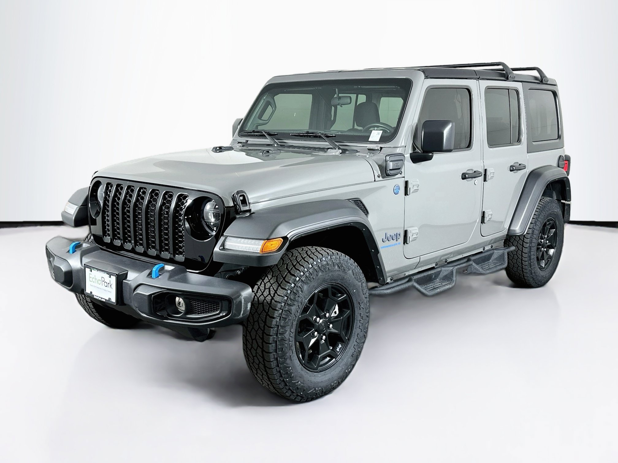 Used 2023 Jeep Wrangler Unlimited w/ Cold Weather Group AWD/4WD image 3