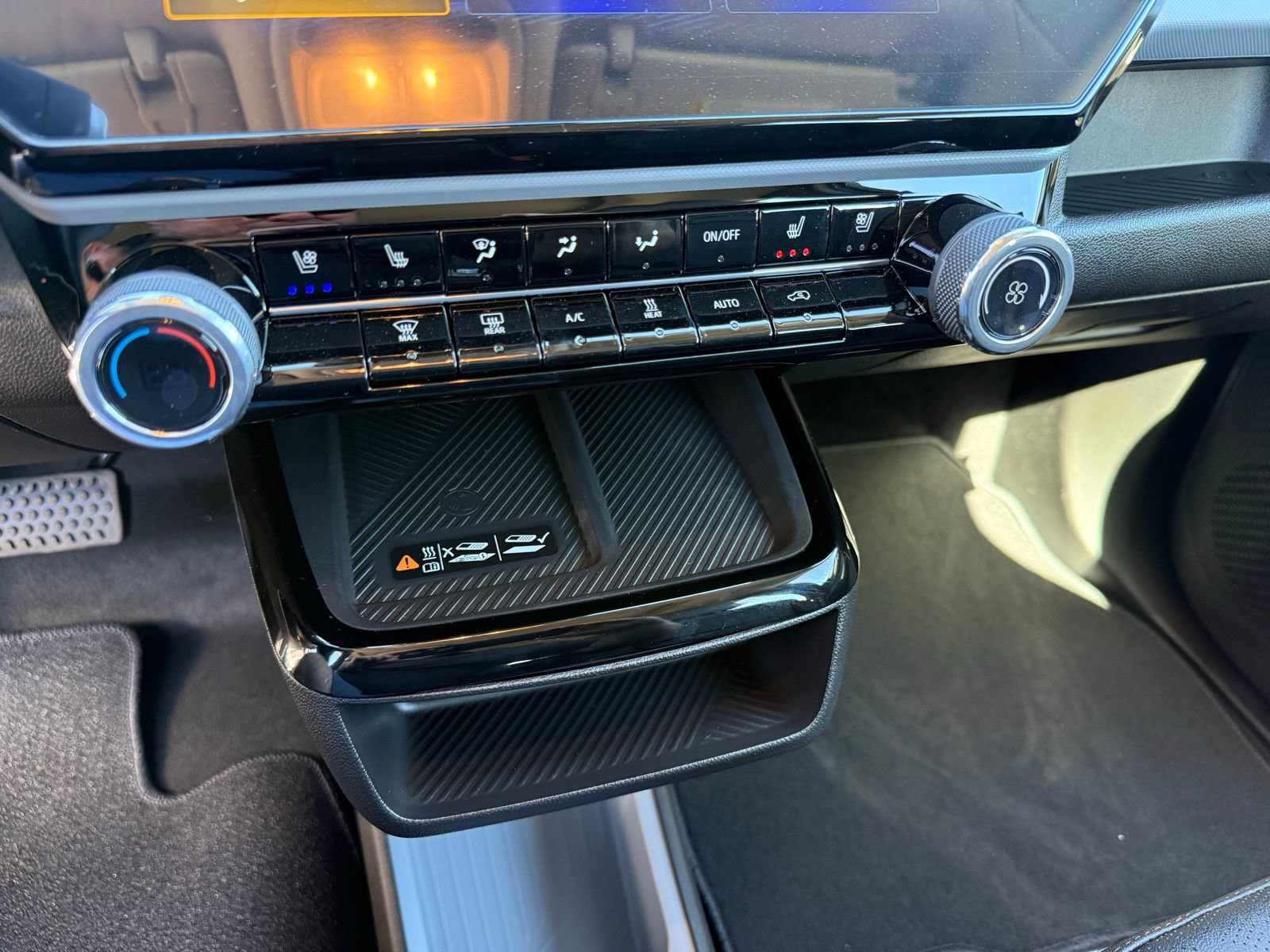 New 2027 Chevrolet Bolt RS w/ Technology Package FWD image 25