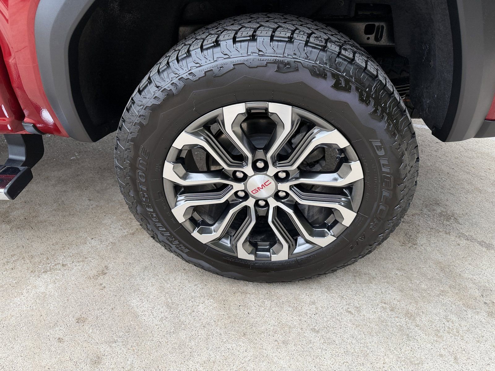 Used 2025 GMC Canyon Denali image 32