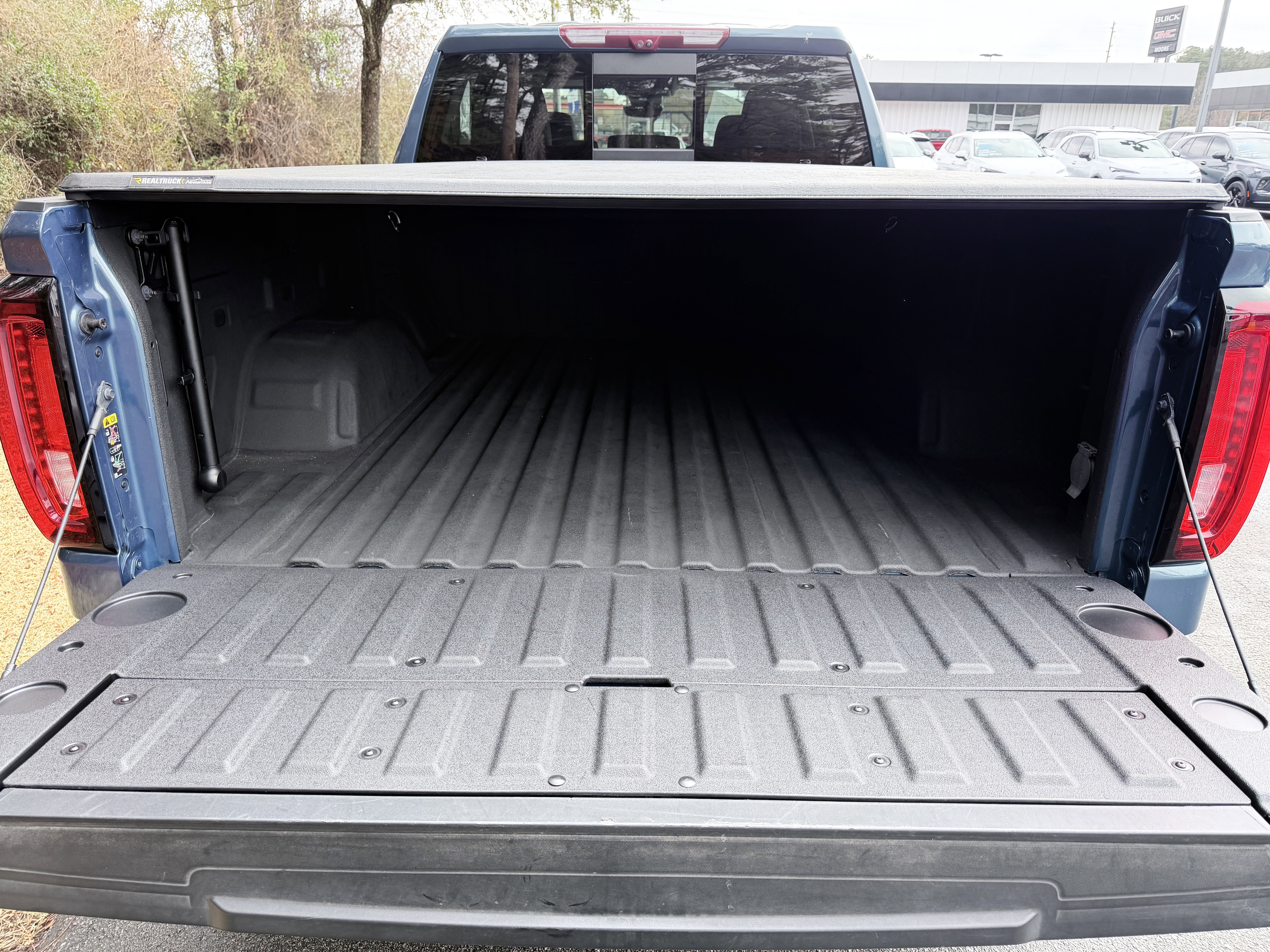 Used 2024 GMC Sierra 1500 Denali w/ Technology Package image 10