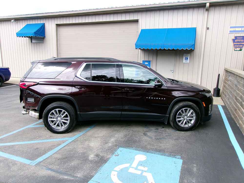 Used 2022 Chevrolet Traverse LT w/ LPO, Floor Liner Package image 4