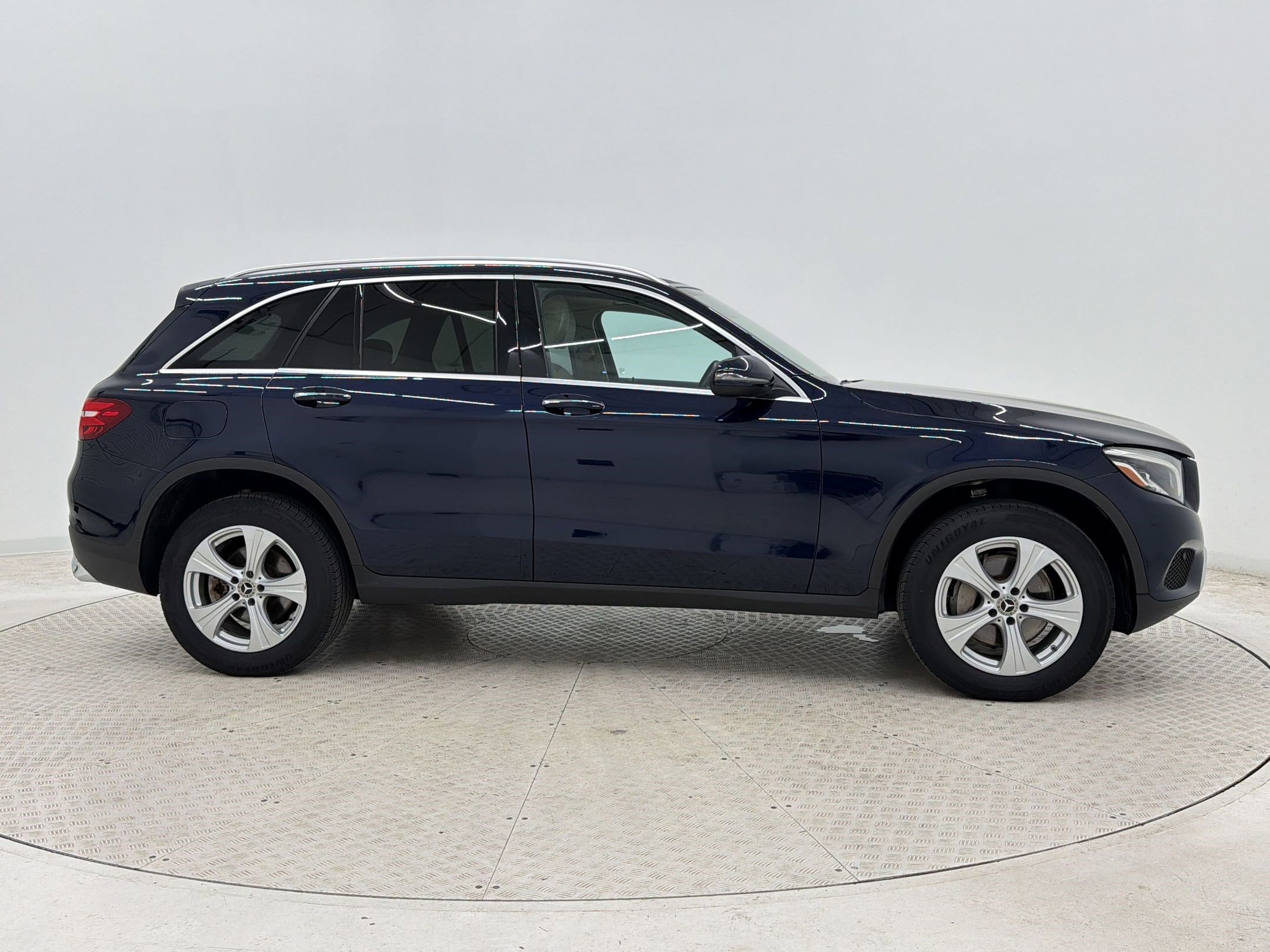 Used 2017 Mercedes-Benz GLC 300 4MATIC image 8