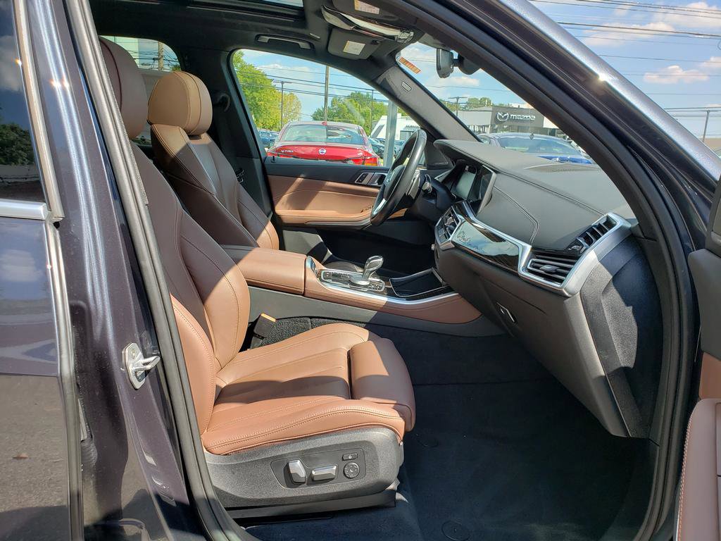 Used 2020 BMW X5 xDrive40i w/ Premium Package image 17