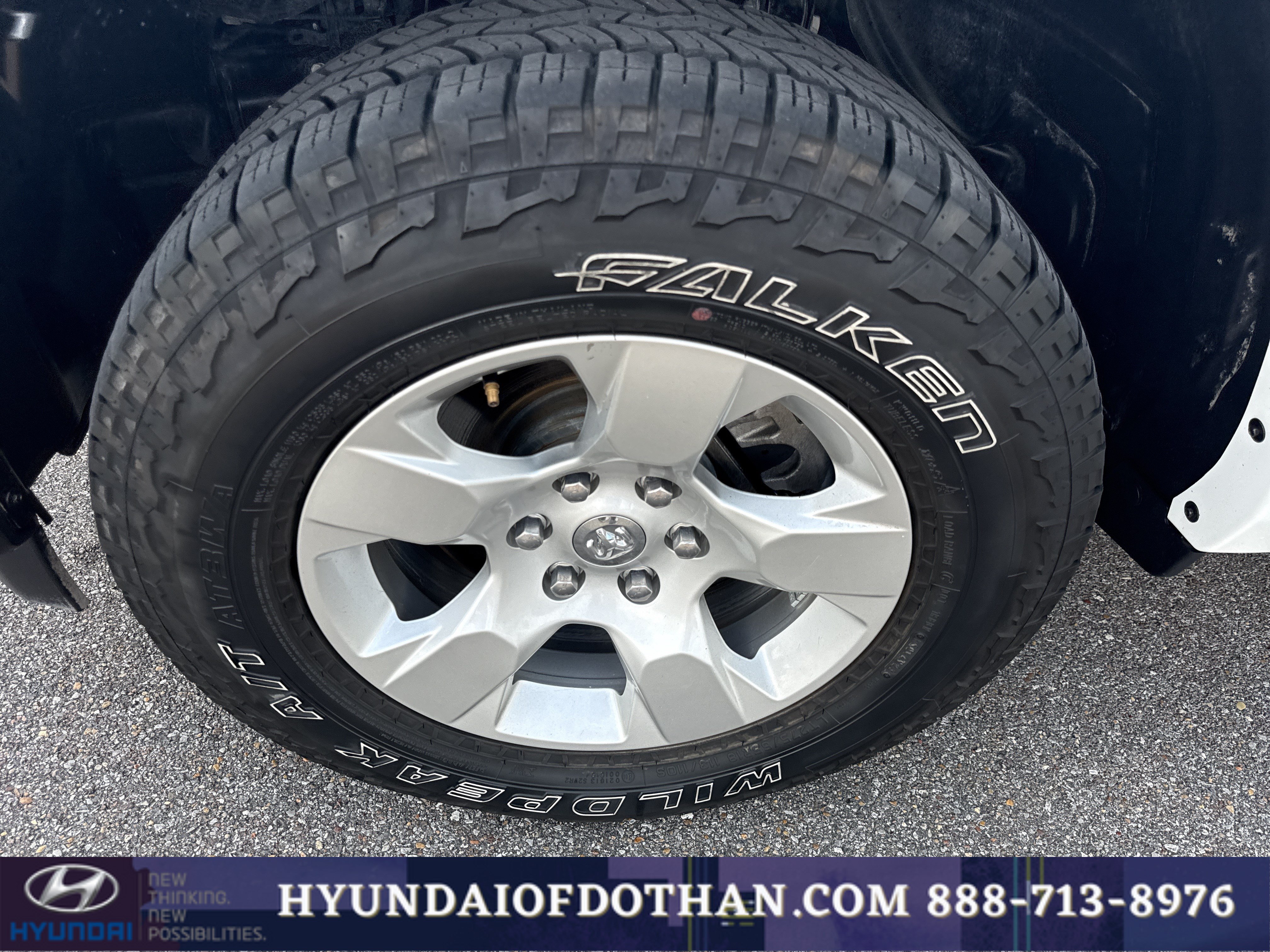 Used 2025 RAM 1500 Big Horn AWD/4WD image 17