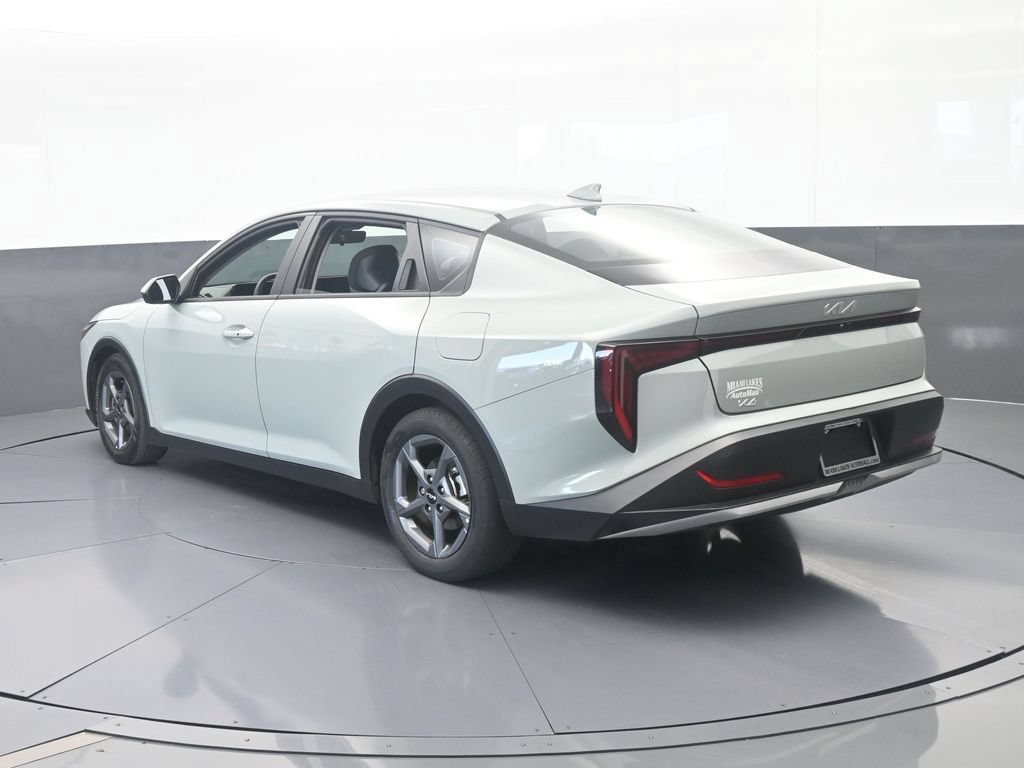 Used 2025 Kia K4 FWD image 4