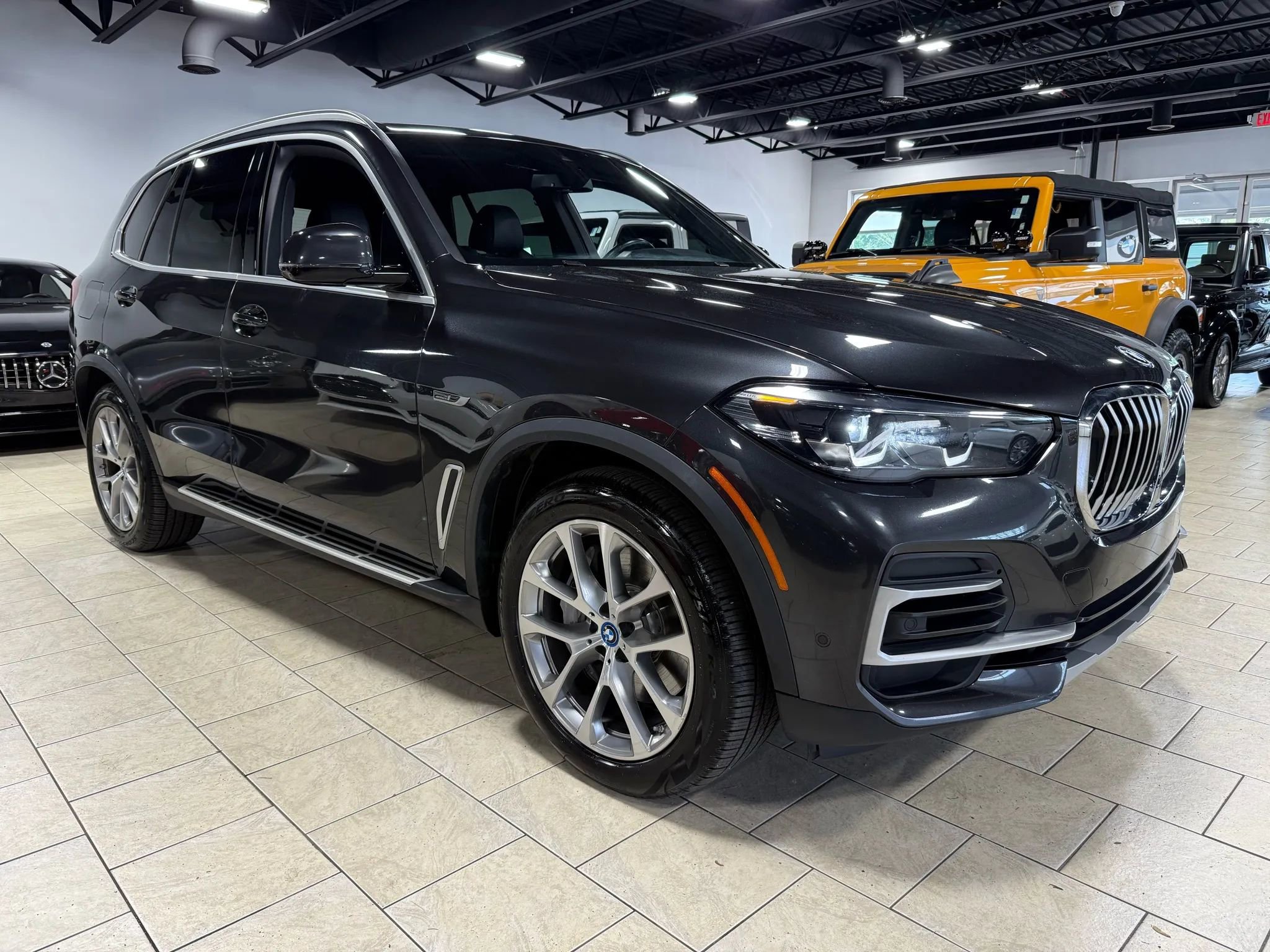Used 2022 BMW X5 xDrive45e image 10