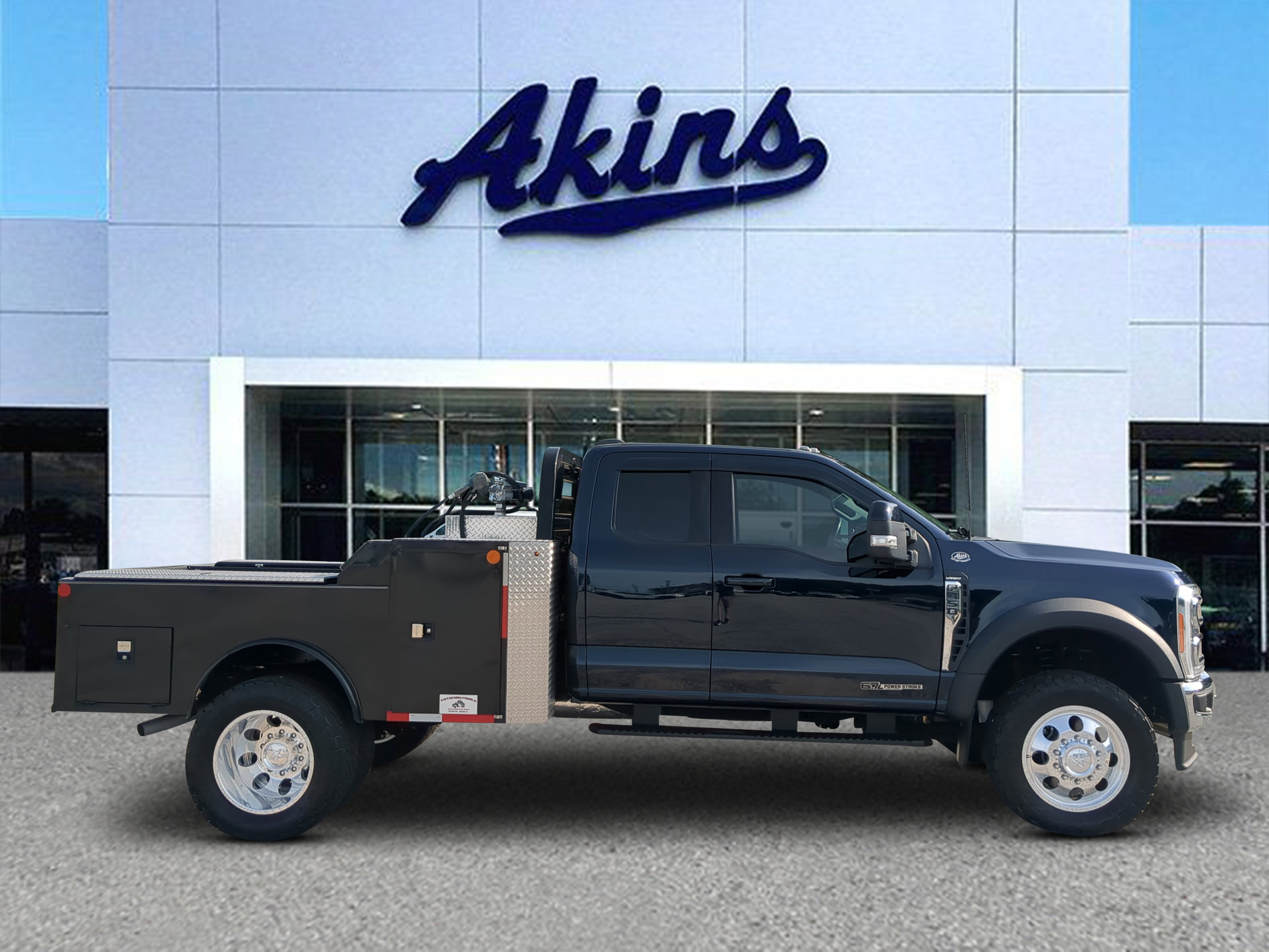 Used 2023 Ford F450 Lariat
