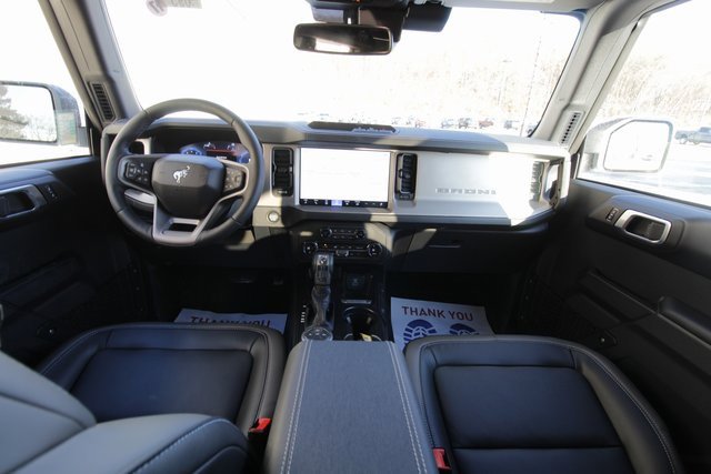 New 2025 Ford Bronco Outer Banks image 5