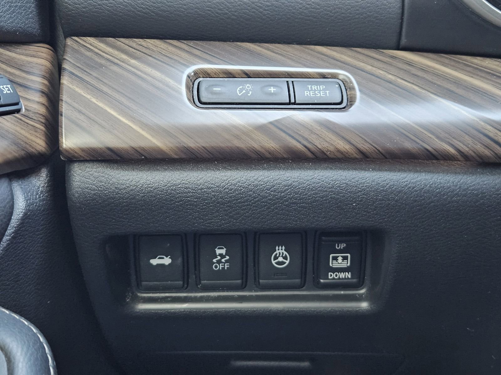 Used 2018 Nissan Maxima Platinum image 25