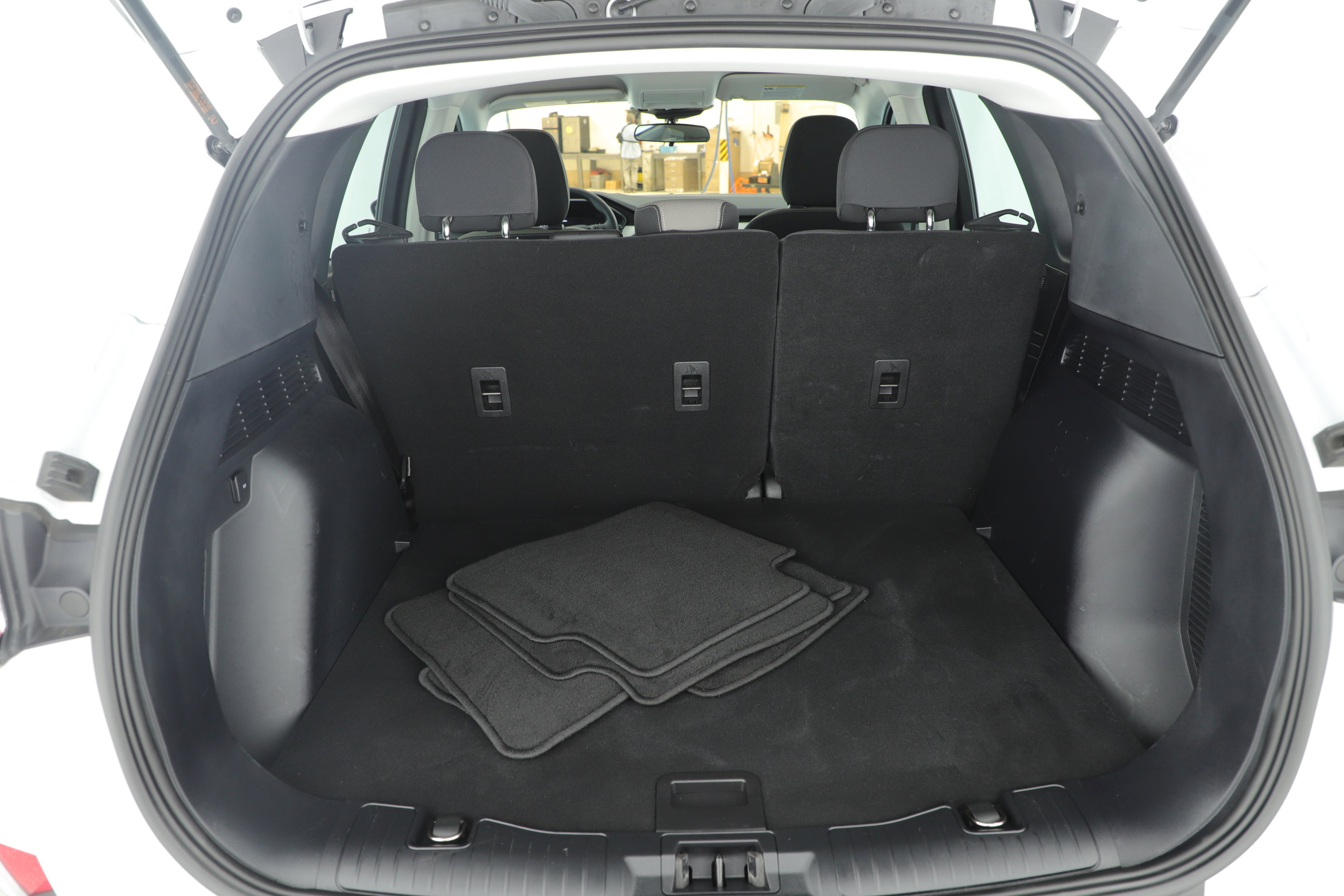 Used 2022 Ford Escape S FWD image 18
