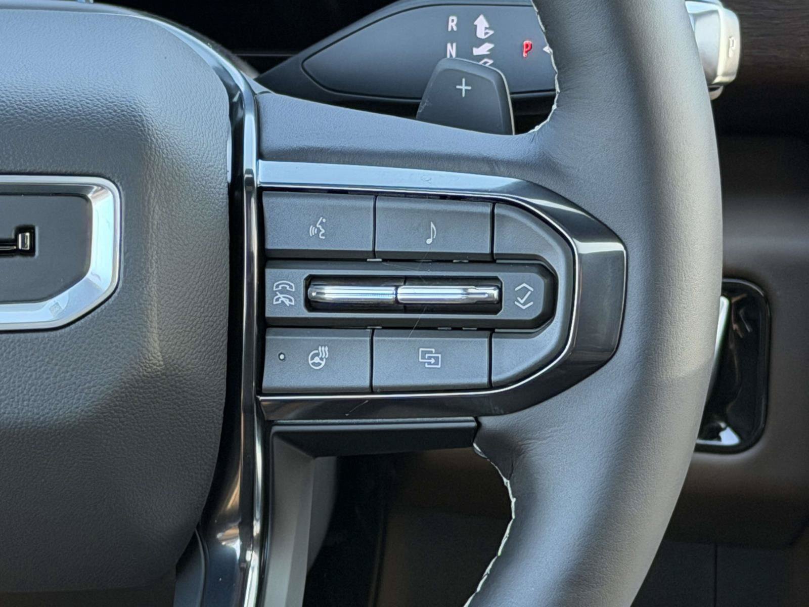 New 2026 GMC Yukon Denali Ultimate AWD/4WD image 17