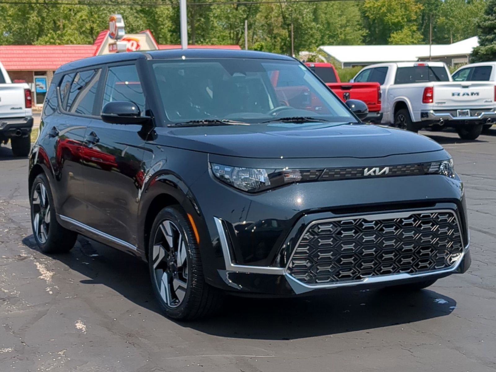Used 2025 Kia Soul GT-Line image 8