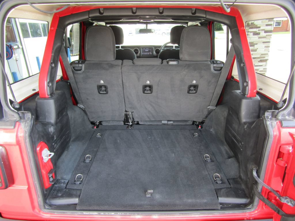Used 2022 Jeep Wrangler Unlimited Sport AWD/4WD image 26