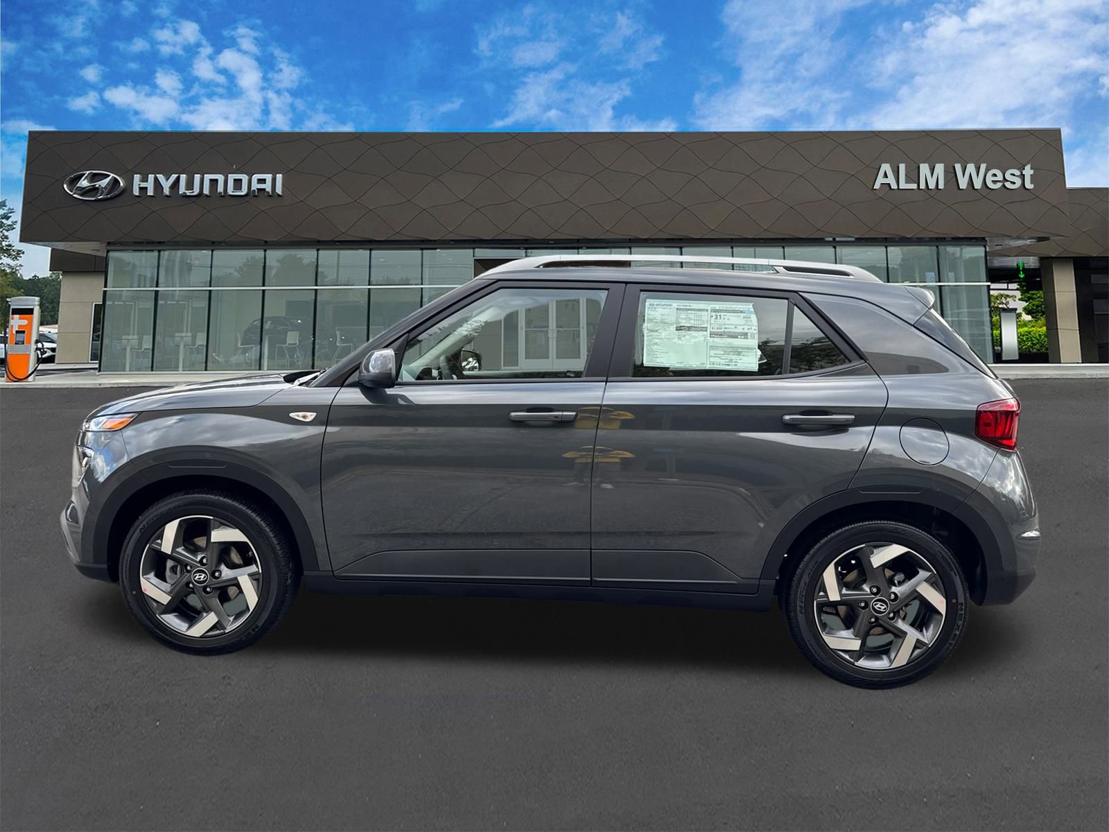 New 2026 Hyundai Venue SEL FWD image 9